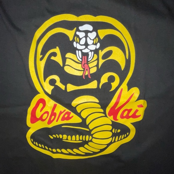 Cobra Kai graphic Tshirt ! - Picture 3 of 3